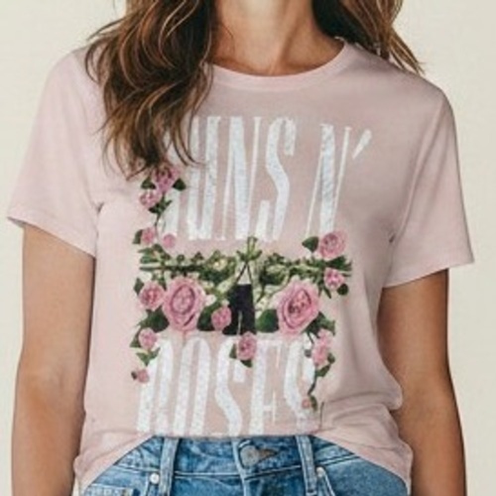 Guns N Roses Graphic Tee Women XS Pink Floral Band Shirt Rock Music Top